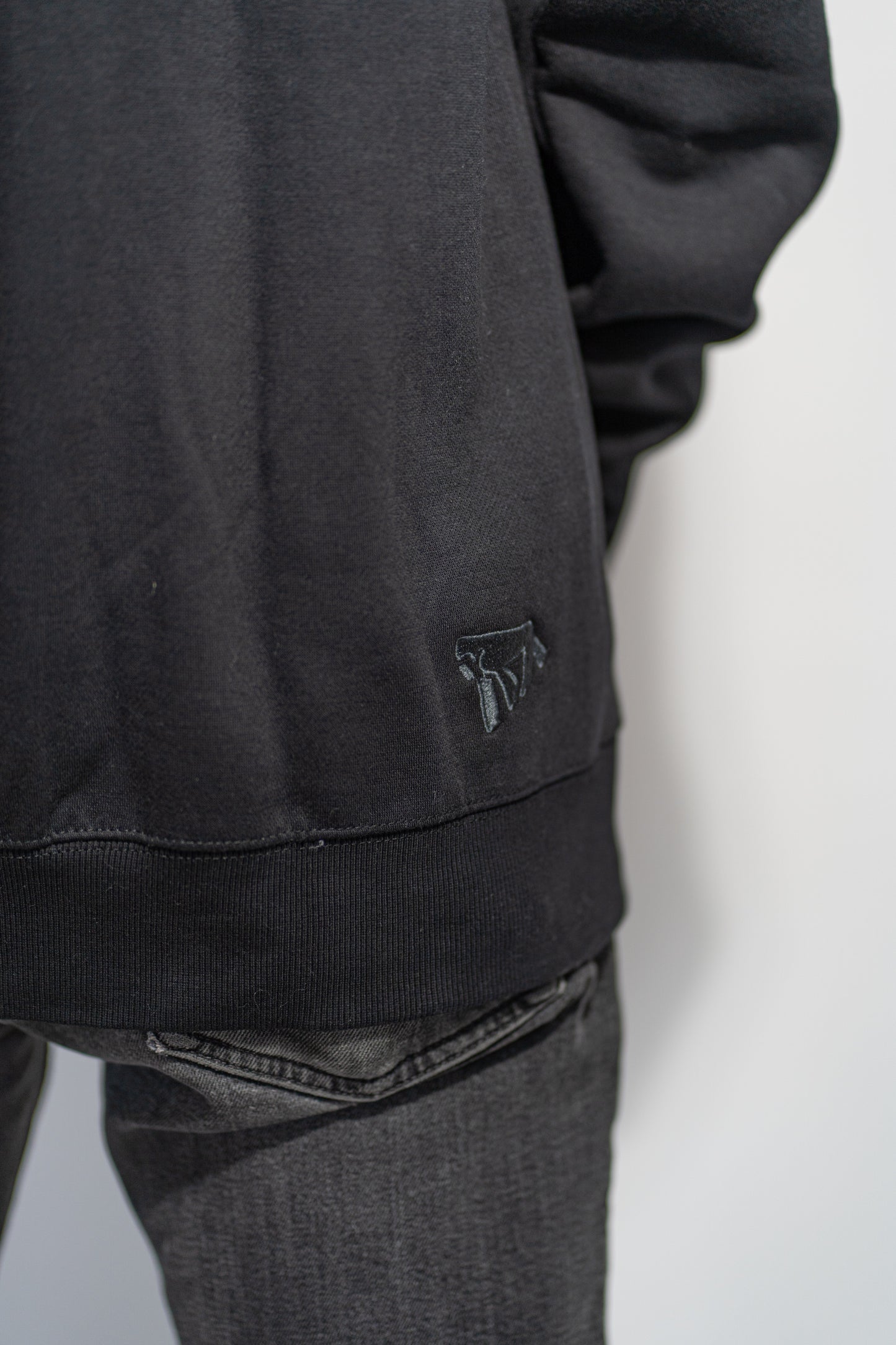 Polerón Hoodie Saki Negro