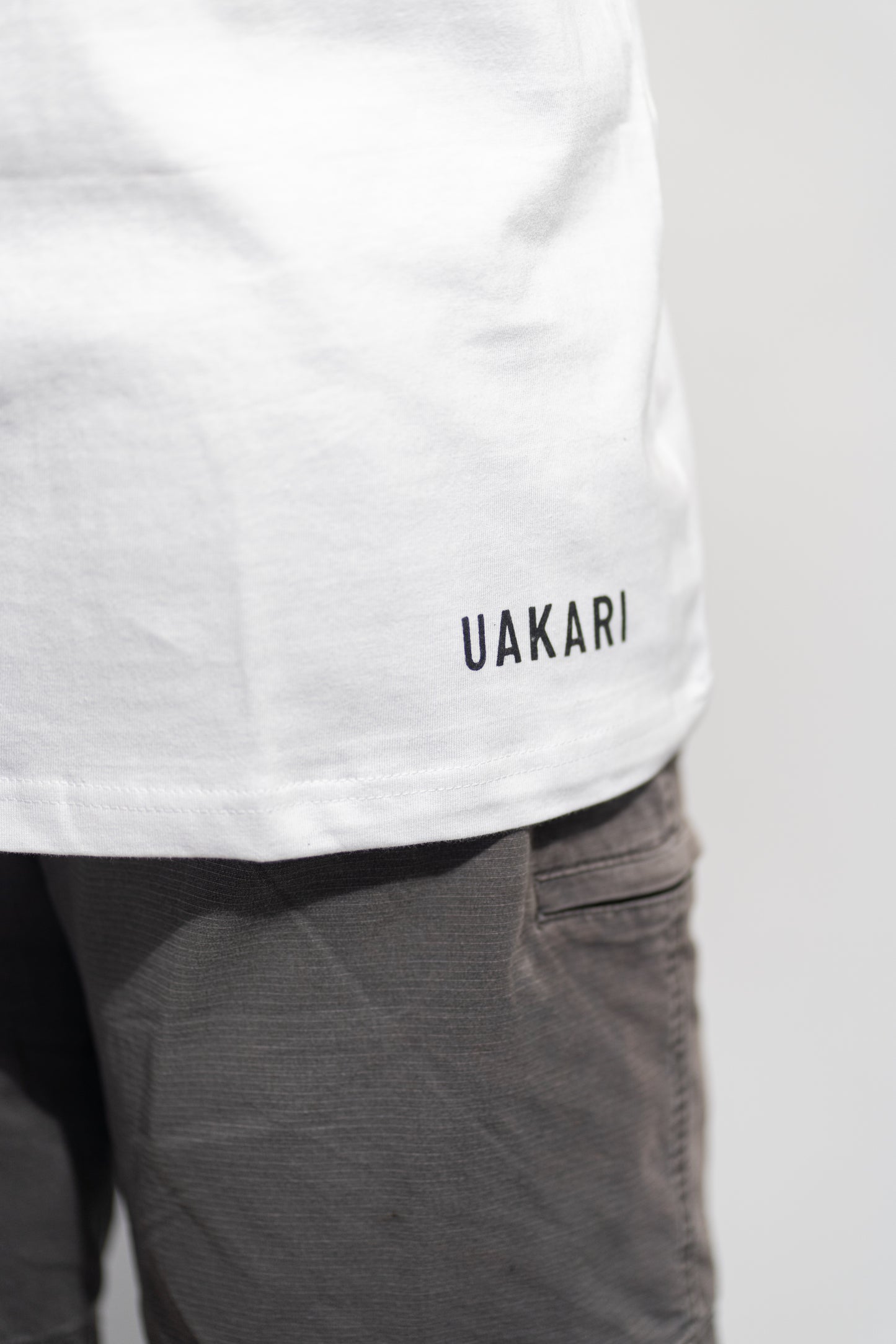 Polera Blanca Manga Corta CACAJAO