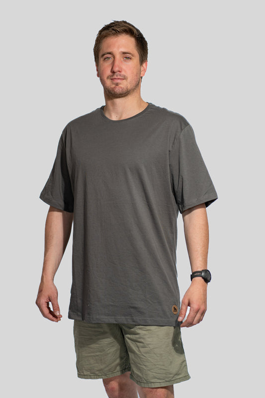Polera PIMA Clásica Grafito - Manga Corta